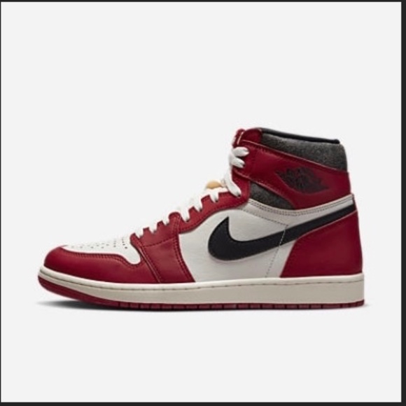 Athletic_Shoes